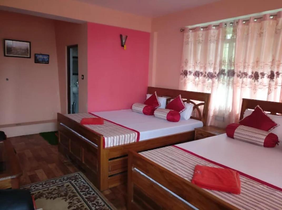 Tharbaling Homestay ดาร์จีลิง ภายนอก รูปภาพ