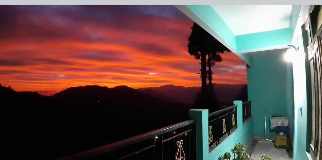 Tharbaling Homestay ดาร์จีลิง ภายนอก รูปภาพ