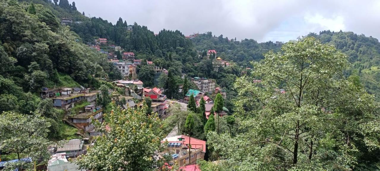 Tharbaling Homestay ดาร์จีลิง ภายนอก รูปภาพ