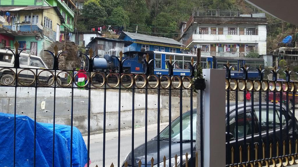 Tharbaling Homestay ดาร์จีลิง ภายนอก รูปภาพ