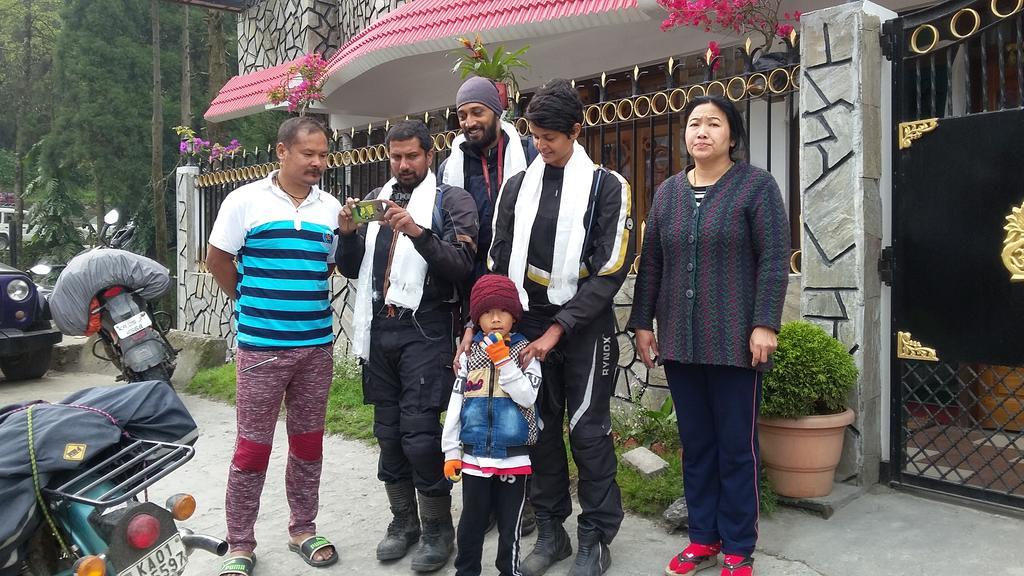 Tharbaling Homestay ดาร์จีลิง ภายนอก รูปภาพ