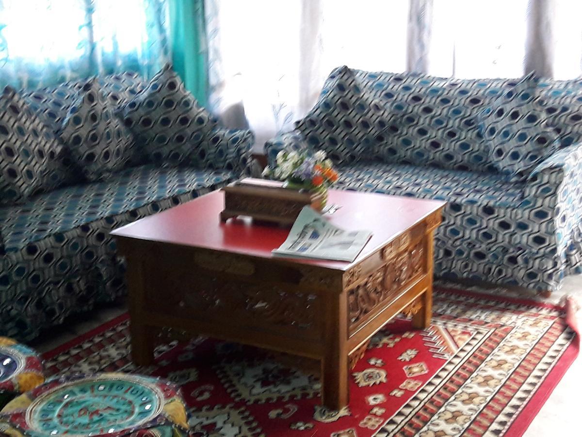 Tharbaling Homestay ดาร์จีลิง ภายนอก รูปภาพ